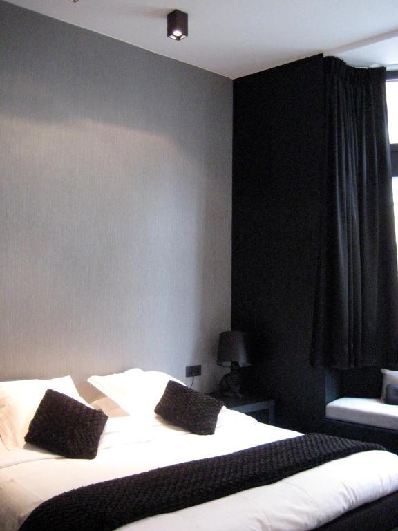 Boutique Hotel Loeven Льовен Стая снимка